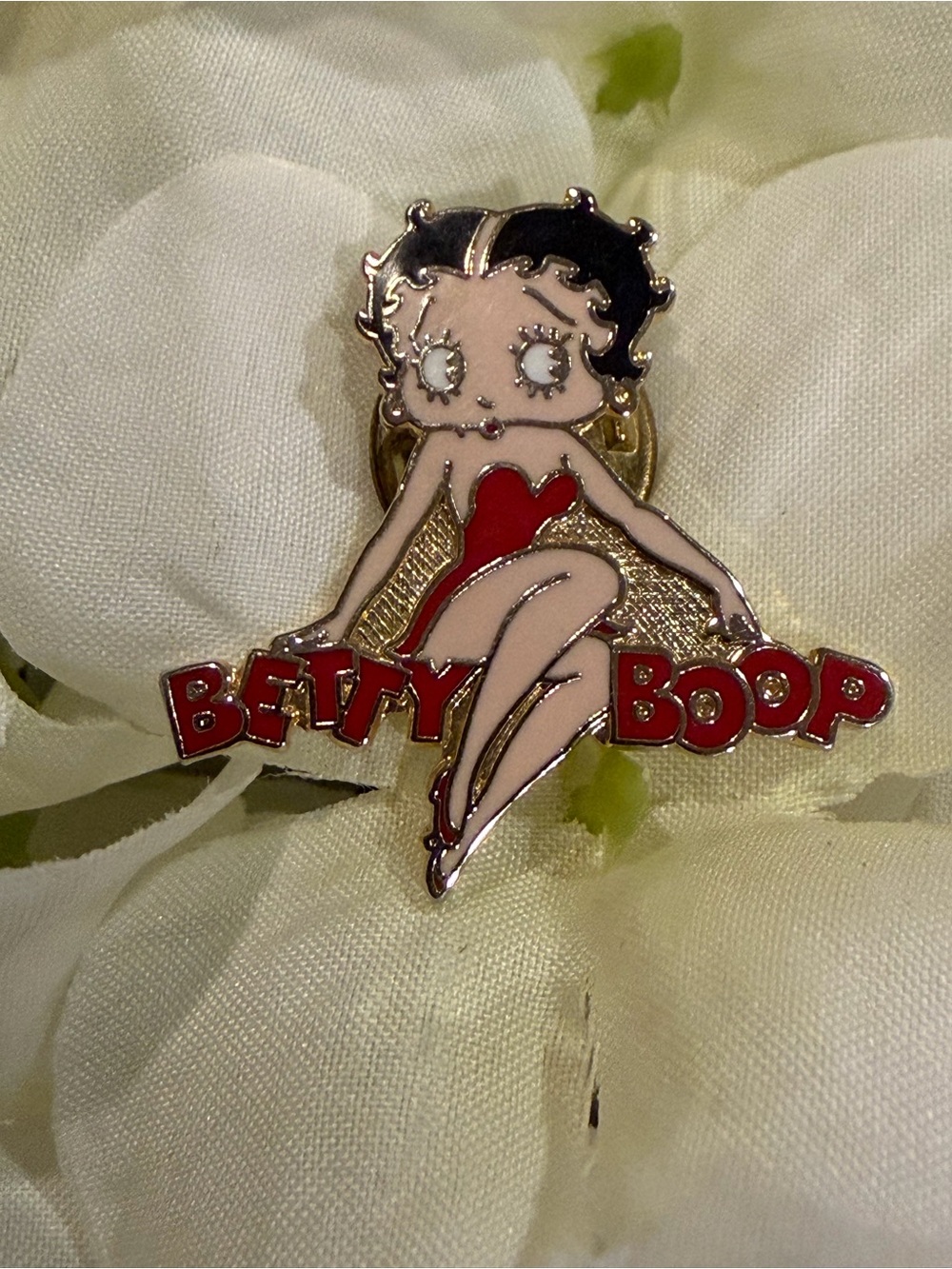 Vintage Betty Boop Enamel Lapel Pin Red Dress Logo sitting Pose Pinnacle Designs